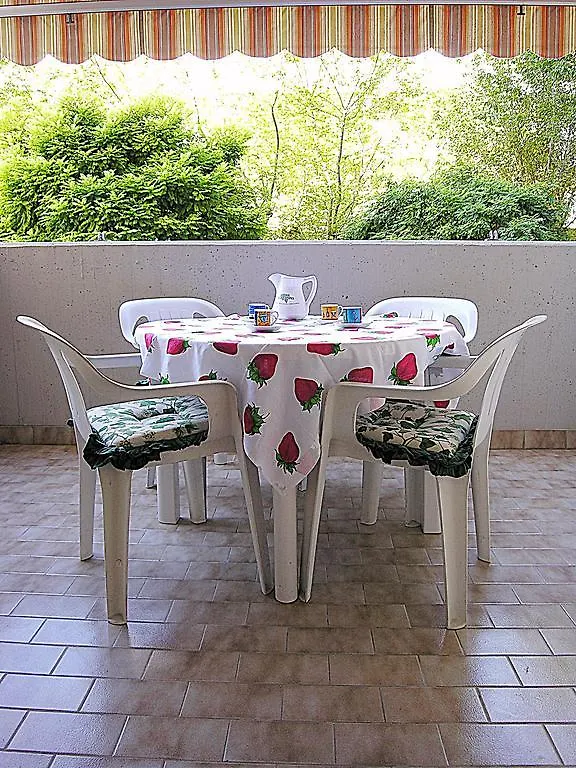 Appartamenti Nasse Bibione 0*,